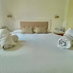 Llevant - En Planta Baja Con Piscina Apartment