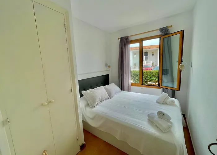 Apartment Llevant - En Planta Baja Con Piscina