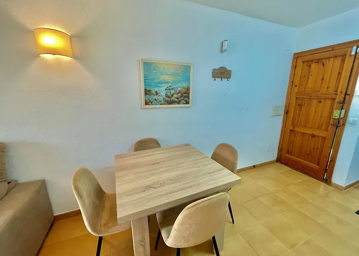 Llevant - En Planta Baja Con Piscina * Arenal d'en Castell